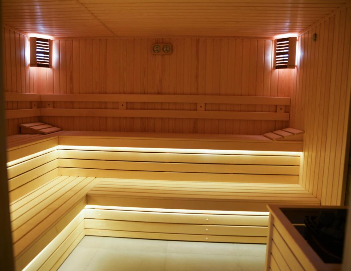 Flora Hotel - Apartments Borovets Ngoại thất bức ảnh