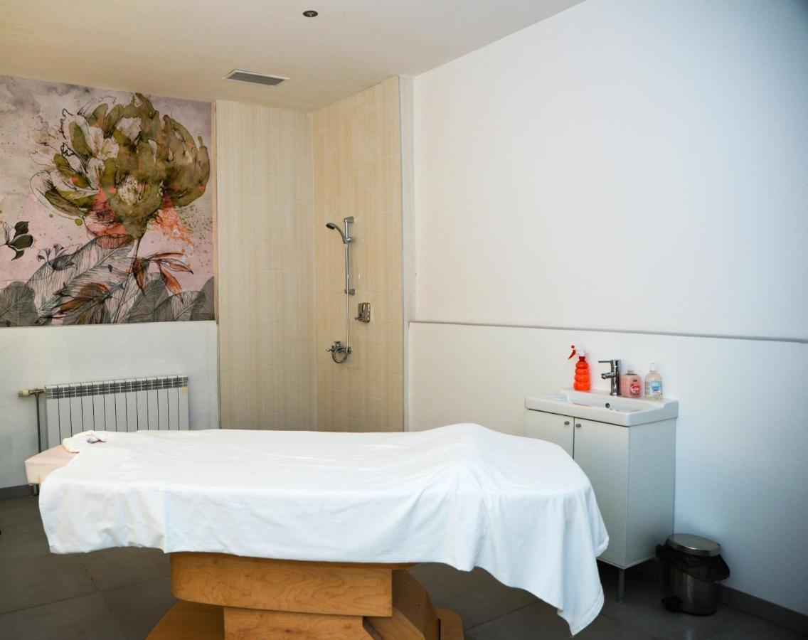 Flora Hotel - Apartments Borovets Ngoại thất bức ảnh