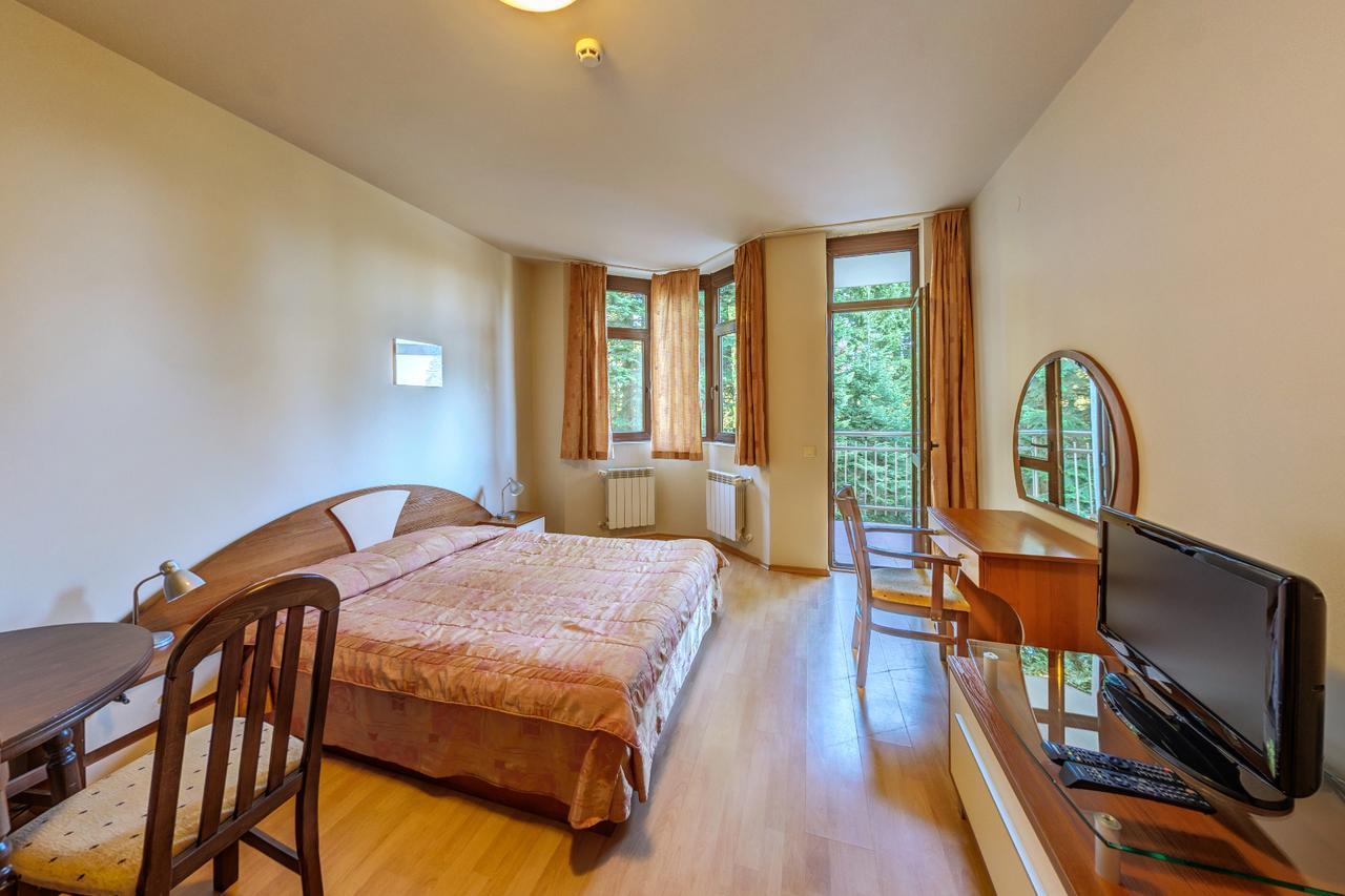 Flora Hotel - Apartments Borovets Ngoại thất bức ảnh