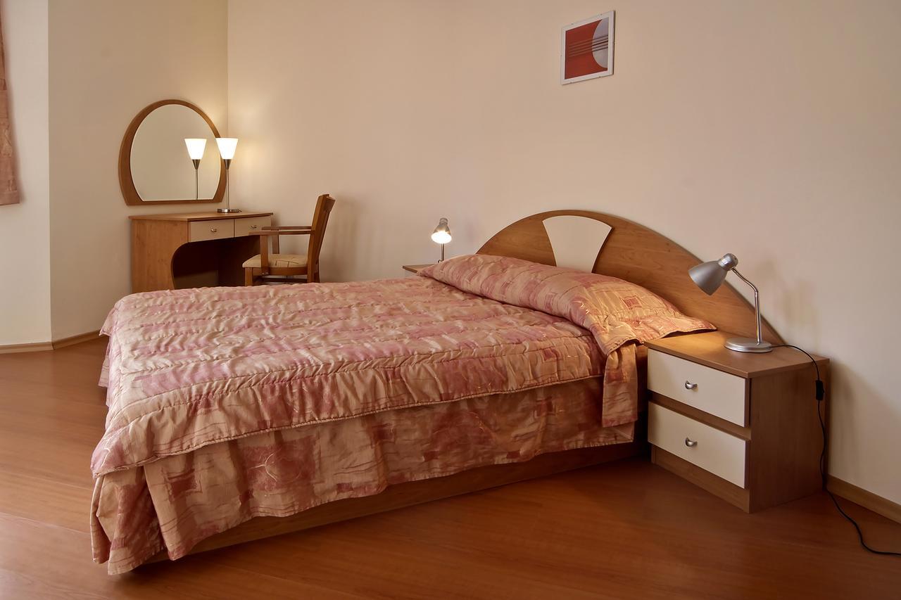 Flora Hotel - Apartments Borovets Ngoại thất bức ảnh