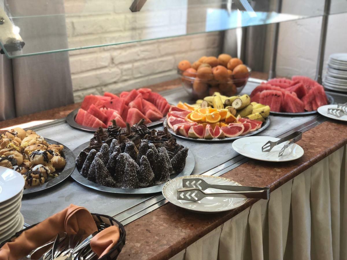 Flora Hotel - Apartments Borovets Ngoại thất bức ảnh